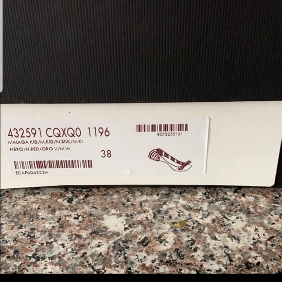 RARE Gucci flats 🥰 - Picture 2 of 5